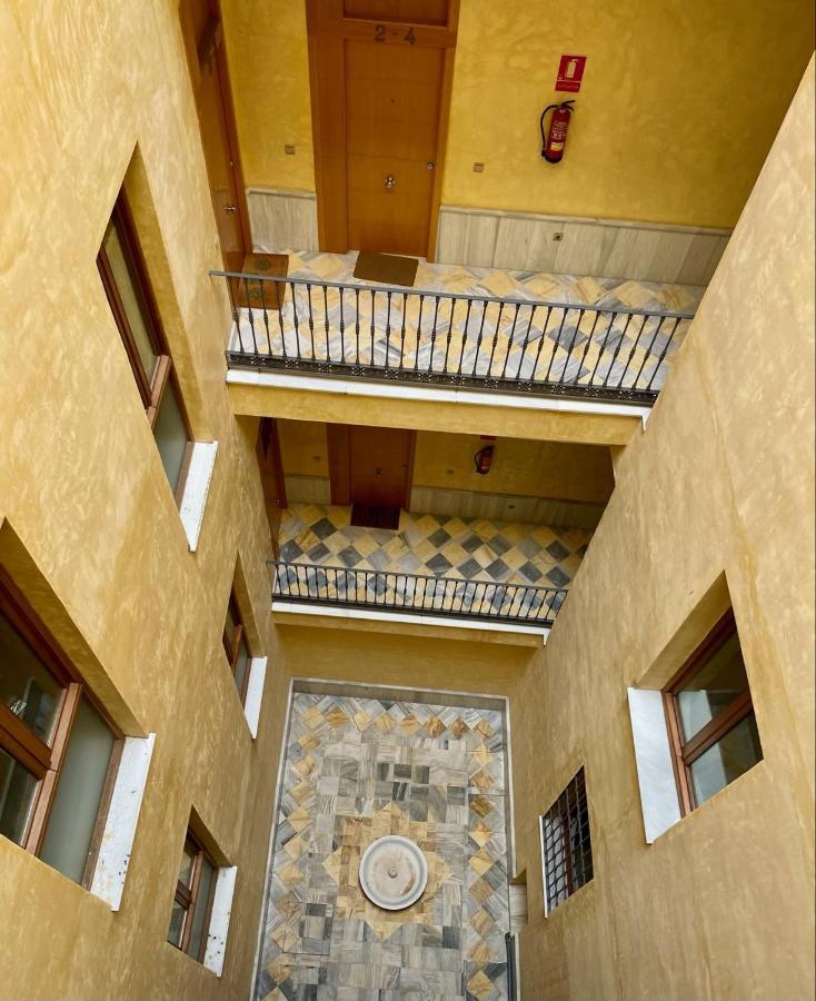 Picasso'S Birth House Charming Apartment Málaga Exterior foto